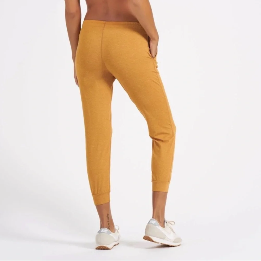 ✨Vuori✨ Halo Performance Jogger, NWT ✨ - Picture 2 of 7
